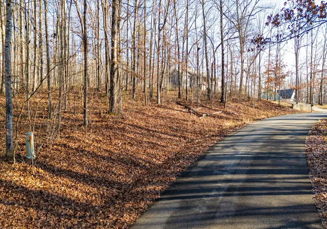 Homes for sale in Monteagle, TN | 0 Shadow Rock Dr #Lot 9, Monteagle, TN 37356 | MLS# 1536974