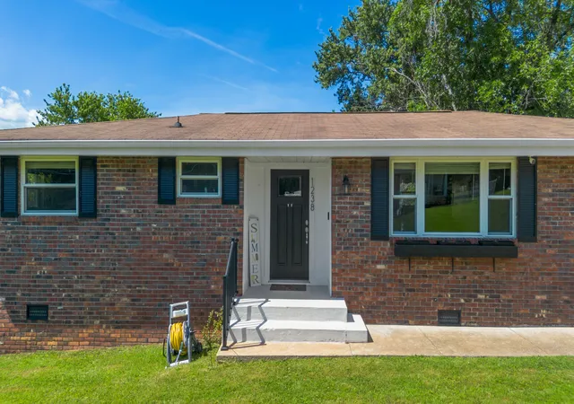 Photo 3 of Single family home for sale at 1238 Judy's Ln, Chattanooga, TN 37419 | MLS# 1537015 | Listing updated on 2026-08-28