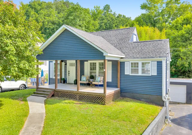 Homes for sale in Chattanooga, TN | 210 Woodrow Ave, Chattanooga, TN 37415 | MLS# 1537128