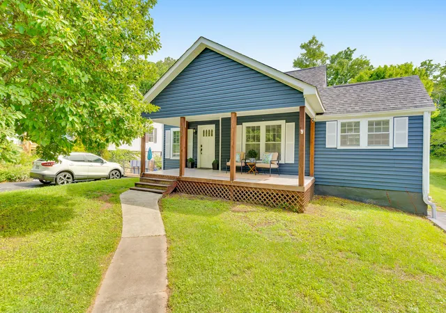 Homes for sale in Chattanooga, TN | 210 Woodrow Ave, Chattanooga, TN 37415 | MLS# 1537128