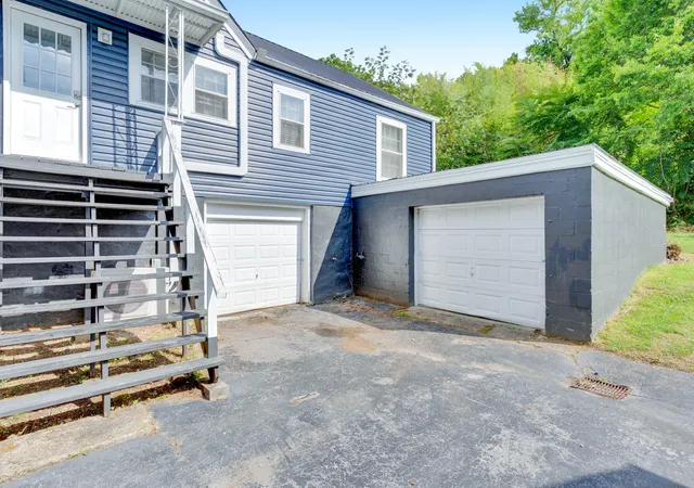 Homes for sale in Chattanooga, TN | 210 Woodrow Ave, Chattanooga, TN 37415 | MLS# 1537128