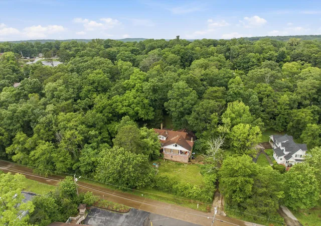 Homes for sale in Signal Mountain, TN | 709 Signal Mountain Blvd, Signal Mountain, TN 37377 | MLS# 1537063
