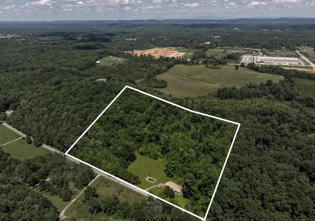 Homes for sale in La Fayette, GA | 4011 Straight Gut Rd, La Fayette, GA 30728 | MLS# 1537170
