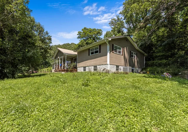 Homes for sale in La Fayette, GA | 4011 Straight Gut Rd, La Fayette, GA 30728 | MLS# 1537170
