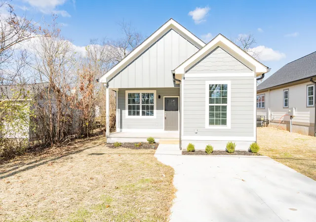 Photo 2 of Single family home for sale at 1517 E 49th Street, Chattanooga, TN 37407 | MLS# 1537144 | Listing updated on 2026-09-02