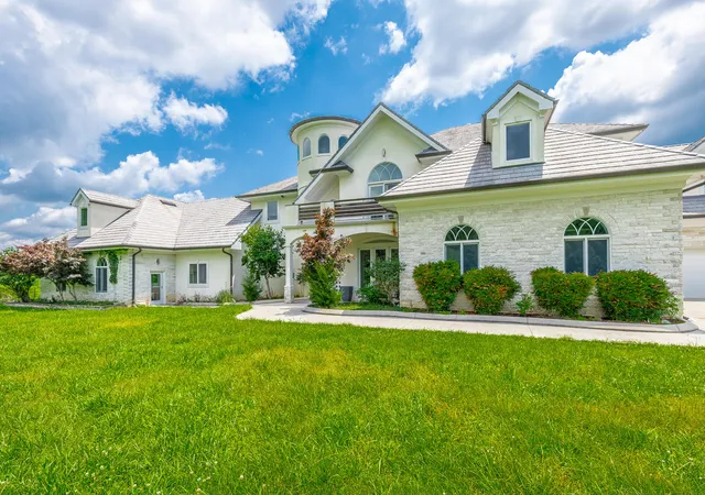 Photo 4 of Single family home for sale at 3800 University Dr, Ooltewah, TN 37363 | MLS# 1537091 | Listing updated on 2026-10-08