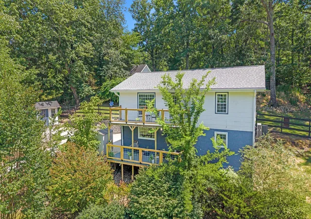 Homes for sale in Soddy Daisy, TN | 8831 E Ridge Trail Rd, Soddy Daisy, TN 37379 | MLS# 1537196