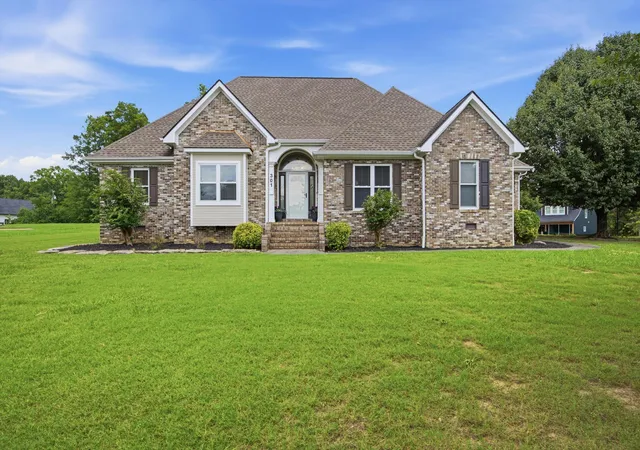 Homes for sale in Fort Oglethorpe, GA | 301 Dogwood Ln, Fort Oglethorpe, GA 30742 | MLS# 1537312