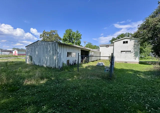 3rd image of 584 W State Line Rd, Rossville, GA 30741 | MLS# 1537792