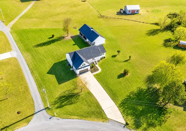 Homes for sale in Dunlap, TN | 90 Riverside Dr, Dunlap, TN 37327 | MLS# 1537210