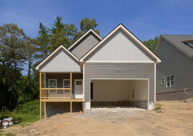 1st image of 15 Greenslake Rd, Rossville, GA 30741 | MLS# 1537771