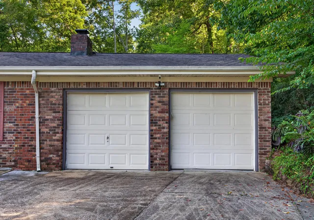 Homes for sale in Hixson, TN | 1114 Central Dr, Hixson, TN 37343 | MLS# 1537294