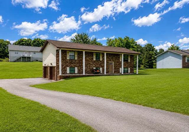 Homes for sale in Chickamauga, GA | 41 Tarvin Rd, Chickamauga, GA 30707 | MLS# 1537274