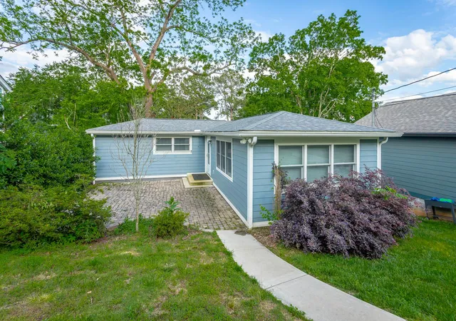 Photo 1 of Sale Pending at 5412 Alabama Ave, Chattanooga, TN 37409 | MLS# 1537326 | Listing updated on 2026-08-31