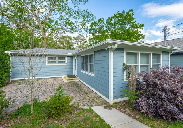 Photo 2 of Sale Pending at 5412 Alabama Ave, Chattanooga, TN 37409 | MLS# 1537326 | Listing updated on 2026-08-31
