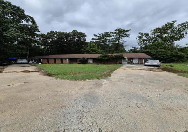 Photo 3 of Sale Pending at 4719 Metro Park Ln, Hixson, TN 37343 | MLS# 1537359 | Listing updated on 2026-09-24