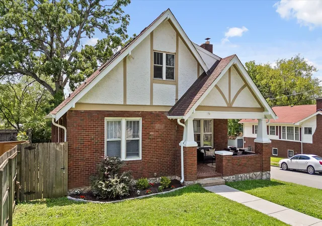Photo 3 of Single family home for sale at 1700 Vance Ave, Chattanooga, TN 37404 | MLS# 1537623 | Listing updated on 2026-10-07
