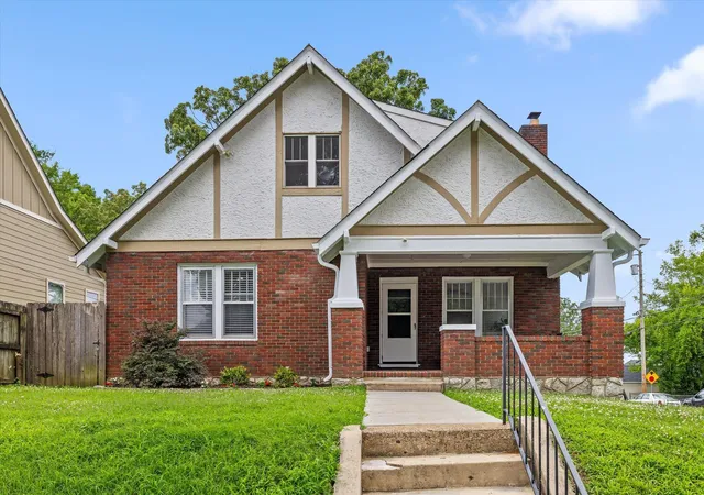 Photo 1 of Sale Pending at 1700 Vance Ave, Chattanooga, TN 37404 | MLS# 1537623 | Listing updated on 2026-09-15