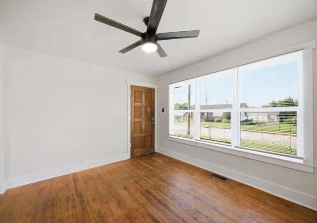 Photo 4 of Single family home for sale at 2109 Garfield St, Chattanooga, TN 37404 | MLS# 1538027 | Listing updated on 2026-08-27