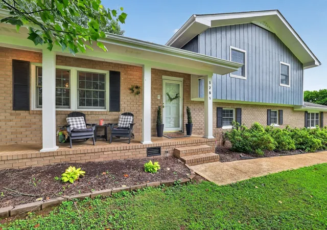 3rd image of 1751 Crabtree Rd, Hixson, TN 37343 | MLS# 1537310