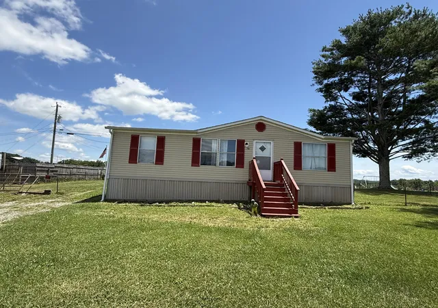 Homes for sale in Pikeville, TN | 76 Kelsey Ln, Pikeville, TN 37367 | MLS# 1537339