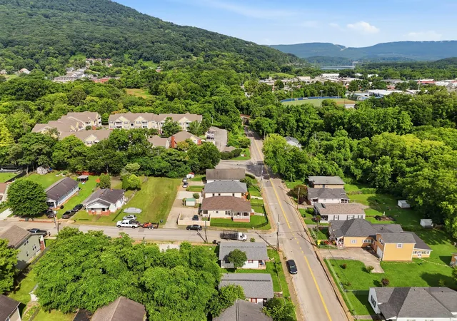 Homes for sale in Chattanooga, TN | 1012 W 37th St, Chattanooga, TN 37410 | MLS# 1537423