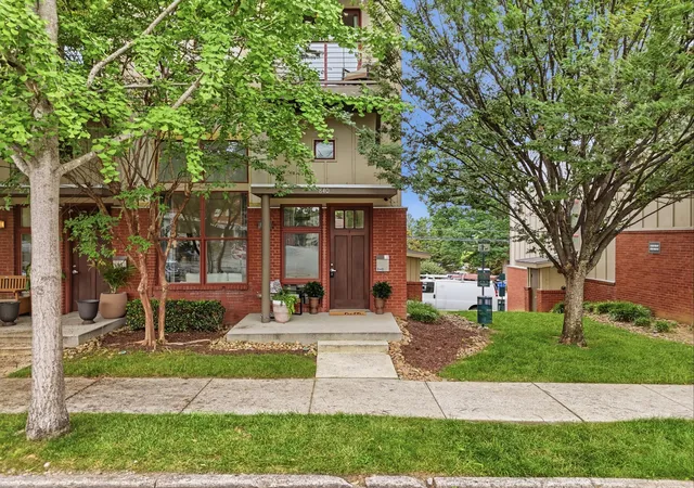 Photo 1 of Townhouse for sale at 840 E 08th Street, Chattanooga, TN 37403 | MLS# 1537427 | Listing updated on 2026-08-31