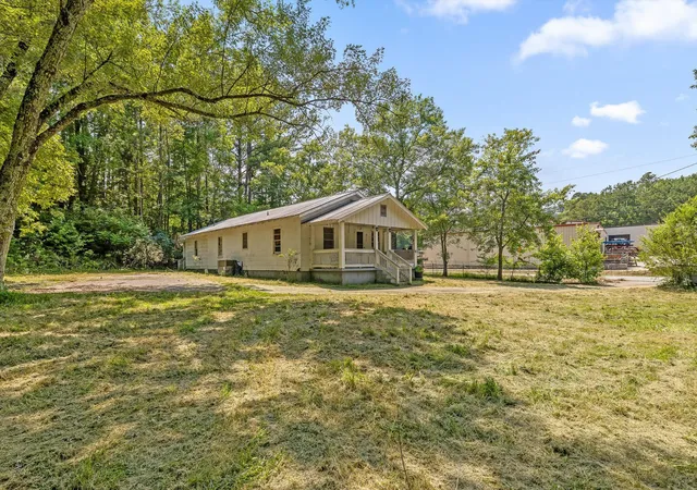 2nd image of 2727 Old Tilton Rd, Dalton, GA 30721 | MLS# 1537392