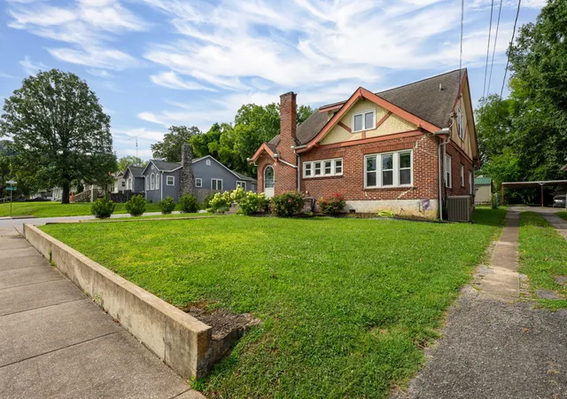 5th image of 2412 E 5Th St, Chattanooga, TN 37404 | MLS# 1537547