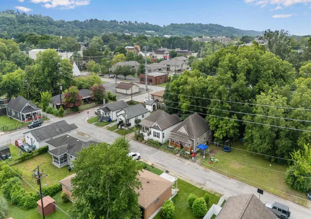 37th image of 2122 Cleveland Ave, Chattanooga, TN 37404 | MLS# 1538127