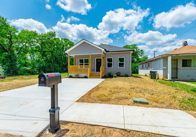 Homes for sale in Chattanooga, TN | 4229 Quinn Adams St, Chattanooga, TN 37410 | MLS# 1537664