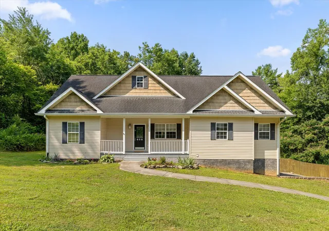 Homes for sale in Soddy Daisy, TN | 609 Neighbors Dr, Soddy Daisy, TN 37379 | MLS# 1537613