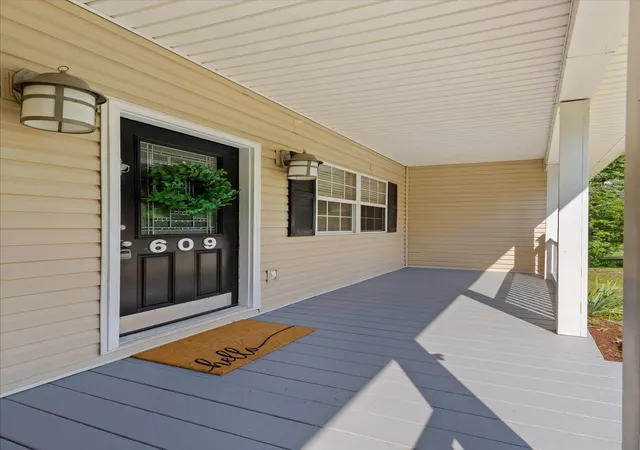 Homes for sale in Soddy Daisy, TN | 609 Neighbors Dr, Soddy Daisy, TN 37379 | MLS# 1537613