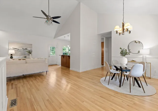 Photo 3 of Single family home for sale at 609 Neighbors Dr, Soddy Daisy, TN 37379 | MLS# 1537613 | Listing updated on 2026-09-02