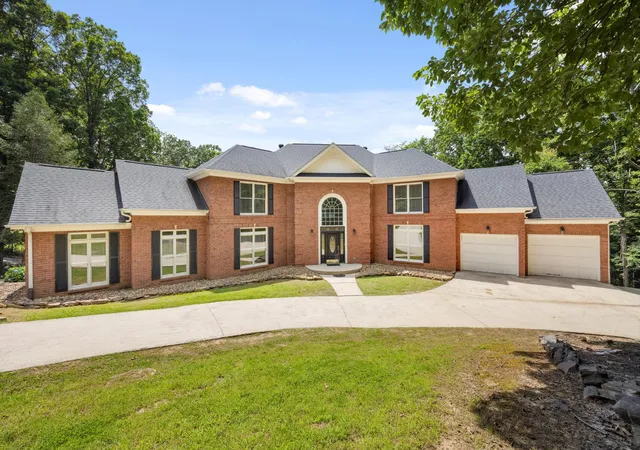 Homes for sale in South Pittsburg, TN | 310 Bluffs Rd N, South Pittsburg, TN 37380 | MLS# 1537895