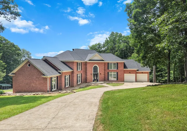 Homes for sale in South Pittsburg, TN | 310 Bluffs Rd N, South Pittsburg, TN 37380 | MLS# 1537895