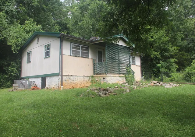 Homes for sale in Ringgold, GA | 403 Inman St, Ringgold, GA 30736 | MLS# 1537636
