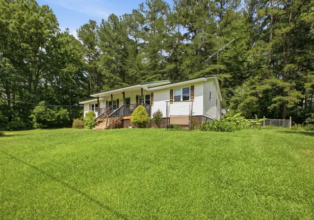 Homes for sale in Summerville, GA | 8268 Dry Creek Rd, Summerville, GA 30747 | MLS# 1537546