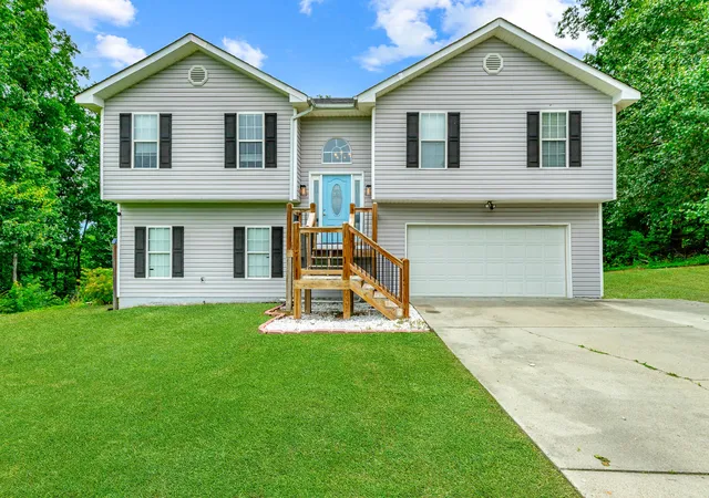 Homes for sale in Rocky Face, GA | 244 Courtney Cir, Rocky Face, GA 30740 | MLS# 1537715