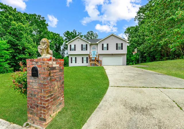 Homes for sale in Rocky Face, GA | 244 Courtney Cir, Rocky Face, GA 30740 | MLS# 1537715