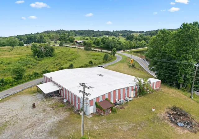 Homes for sale in Pikeville, TN | 82 Factory Ln, Pikeville, TN 37367 | MLS# 1537578