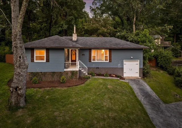 Homes for sale in Signal Mountain, TN | 206 Sunnybrook Trl, Signal Mountain, TN 37377 | MLS# 1537655