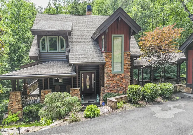Photo 3 of Single family home for sale at 160 Tall Tree Trl, Dunlap, TN 37327 | MLS# 1537711 | Listing updated on 2026-06-30