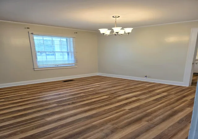 Photo 3 of Single family home for sale at 2011 Myrtle Ave, Chattanooga, TN 37412 | MLS# 1537663 | Listing updated on 2026-09-16