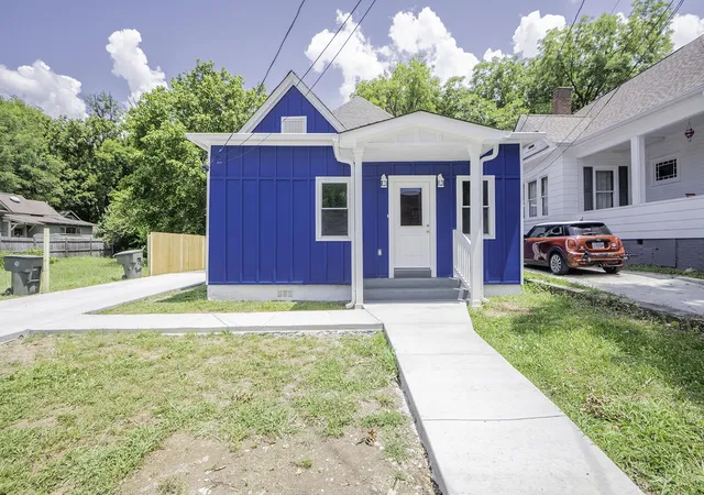 Photo 1 of Single family home for sale at 2708 N Chamberlain Ave, Chattanooga, TN 37406 | MLS# 1537673 | Listing updated on 2026-08-31