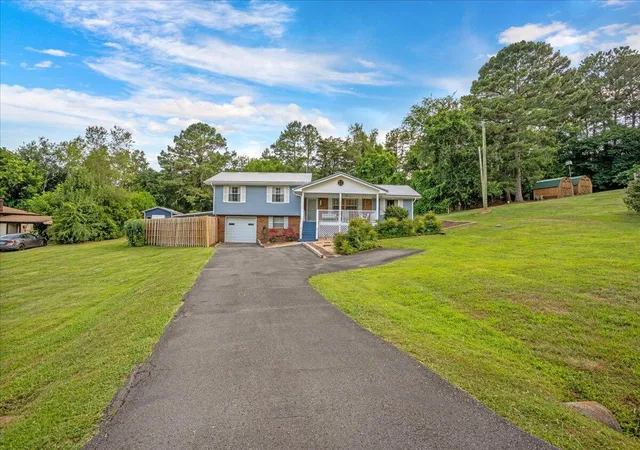 Photo 3 of Single family home for sale at 1026 Bandy Ln, Ringgold, GA 30736 | MLS# 1538043 | Listing updated on 2026-09-14