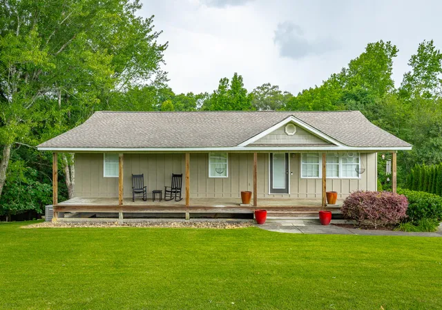 Homes for sale in Sale Creek, TN | 16417 Crestview Dr, Sale Creek, TN 37373 | MLS# 1537682