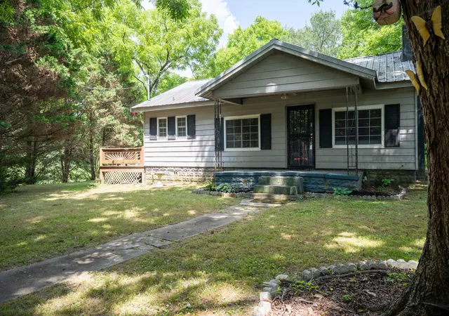 Homes for sale in Rossville, GA | 426 Evans Dr, Rossville, GA 30741 | MLS# 1537984