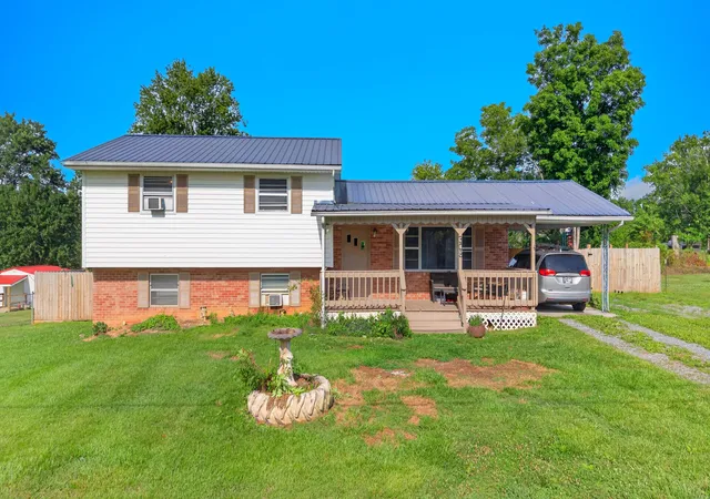 Homes for sale in Rogersville, TN | 308 Morningside Dr, Rogersville, TN 37857 | MLS# 1537688
