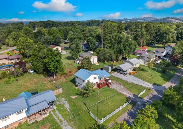Homes for sale in Rogersville, TN | 308 Morningside Dr, Rogersville, TN 37857 | MLS# 1537688
